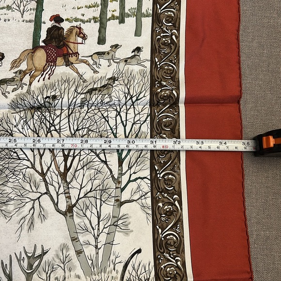 Scarf - Picture 7 of 8